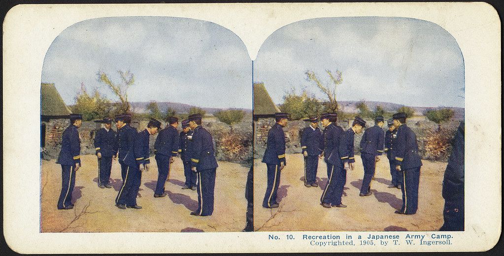 Stereoscopic photograph of Japanese soldiers in a camp, 1905.