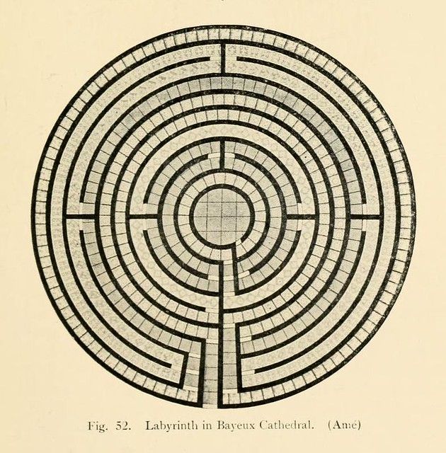 A black and white illustration of a labyrinth in Bayeux Cathedral.